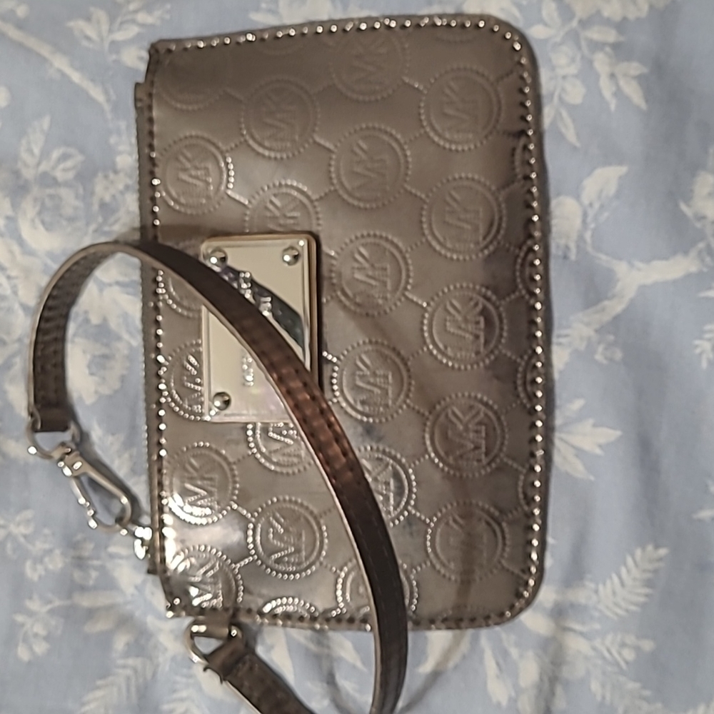 MK wristlet